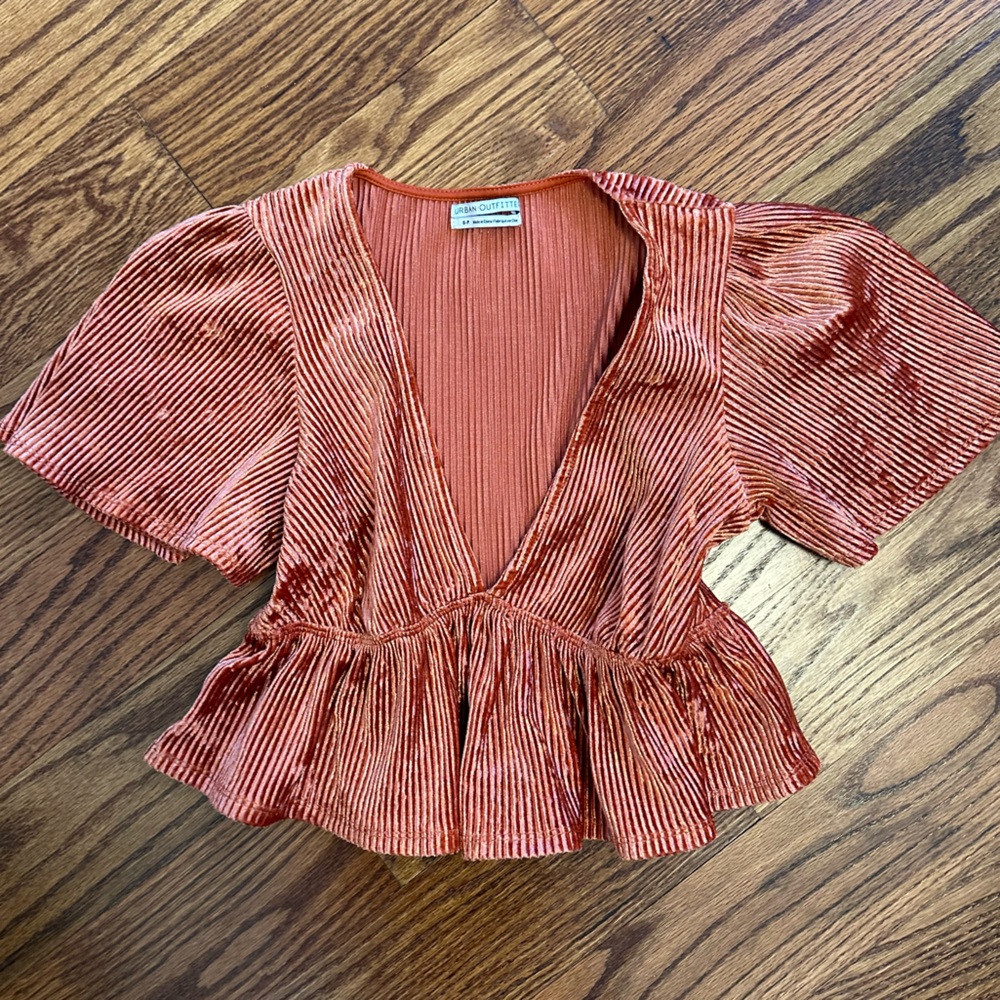Urban Outfitters Velvet Ribbed Peplum Deep V Neck Cropped Shirt - Picture 3 of 5